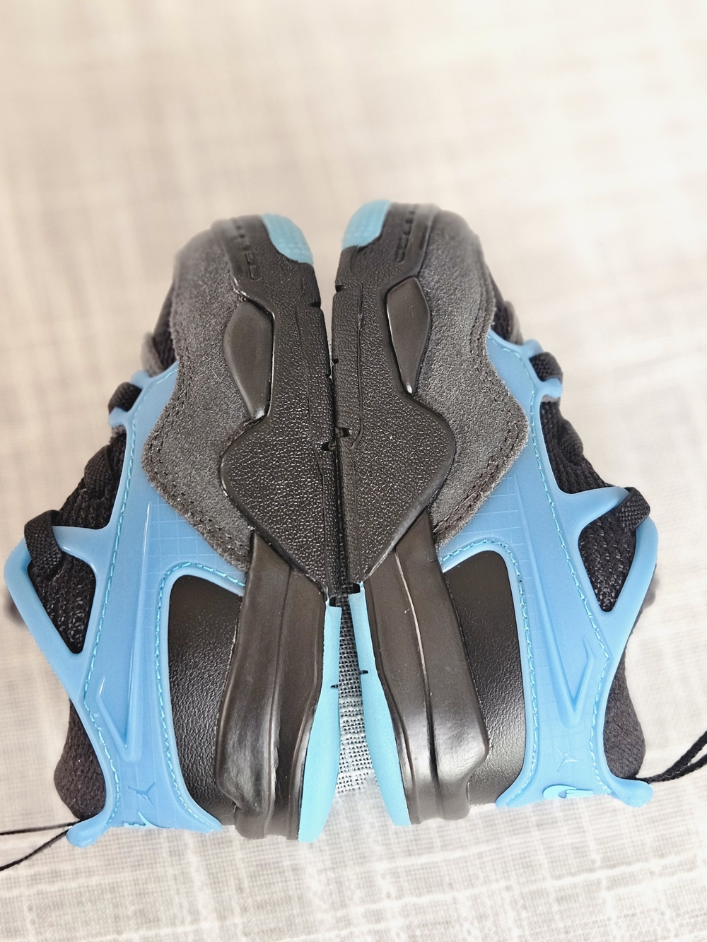 ​Jordan 4 Retro Toddler Sneakers - University Blue/Black - Picture 6 of 7